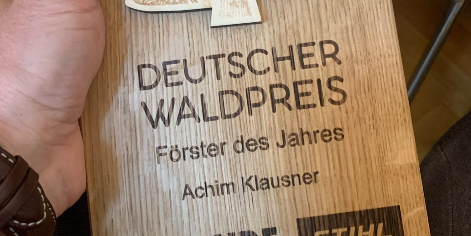 Die Auszeichnung "Förster des Jahres" wird in Zusammenhang mit dem Deutschen Waldpreis verliehen.