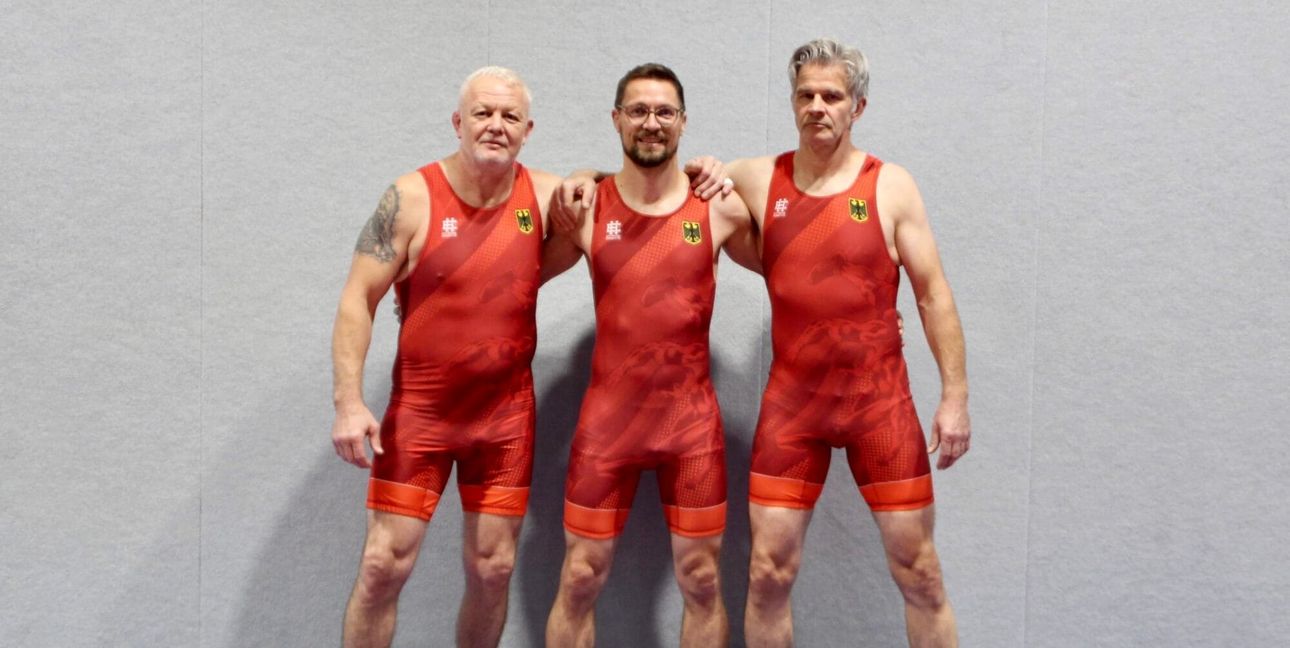 Eduard Hanzelmann, Simon Prochazka und Silvio Rachwalski (von links) vertraten den TSV Ehningen bei der Veteranen-Weltmeisterschaft im kroatischen Porec.
