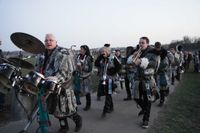 Feuerzauber, nette Leute und prima Stimmung beim Funkenfeuer in Magstadt.