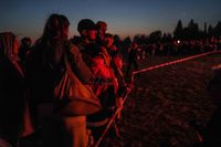 Feuerzauber, nette Leute und prima Stimmung beim Funkenfeuer in Magstadt.