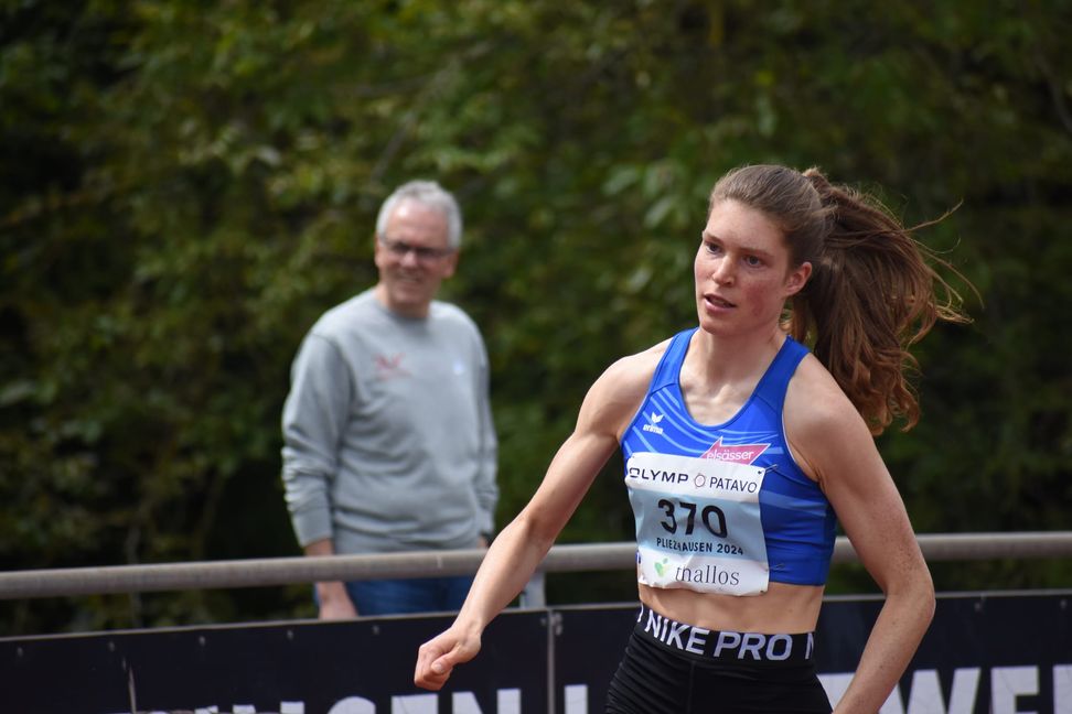 Lotta Mage will im Finale über die 400 Meter um eine Medaille laufen.