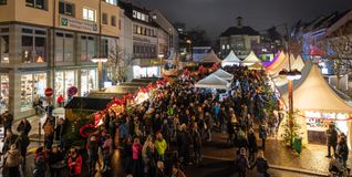 A bendstimmung auf dem Sindelfinger Weihnachtsmarkt.	Bild: Nüßle