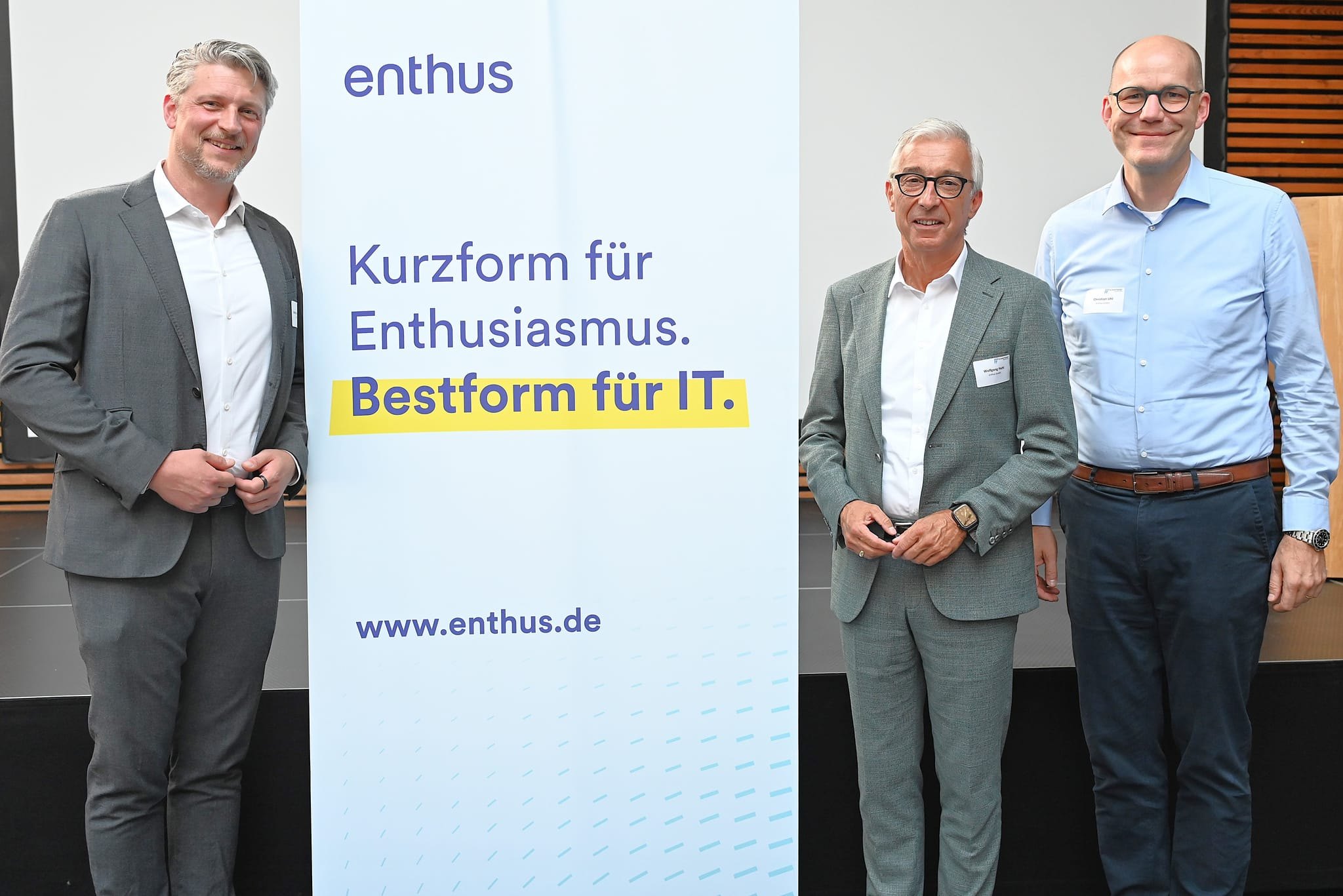 Die Sicherheitsexperten der Böblinger Enthus GmbH raten Firmen, sich mit einem Notfallplan auf Cyberangriffe vorzubereiten. Von links: Matthias Schneider und die Vorstände Wolfgang Hahl und Christian Uhl.