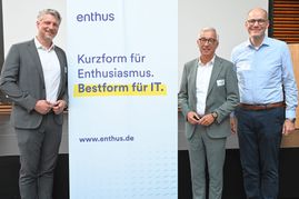 Die Sicherheitsexperten der Böblinger Enthus GmbH raten Firmen, sich mit einem Notfallplan auf Cyberangriffe vorzubereiten. Von links: Matthias Schneider und die Vorstände Wolfgang Hahl und Christian Uhl.