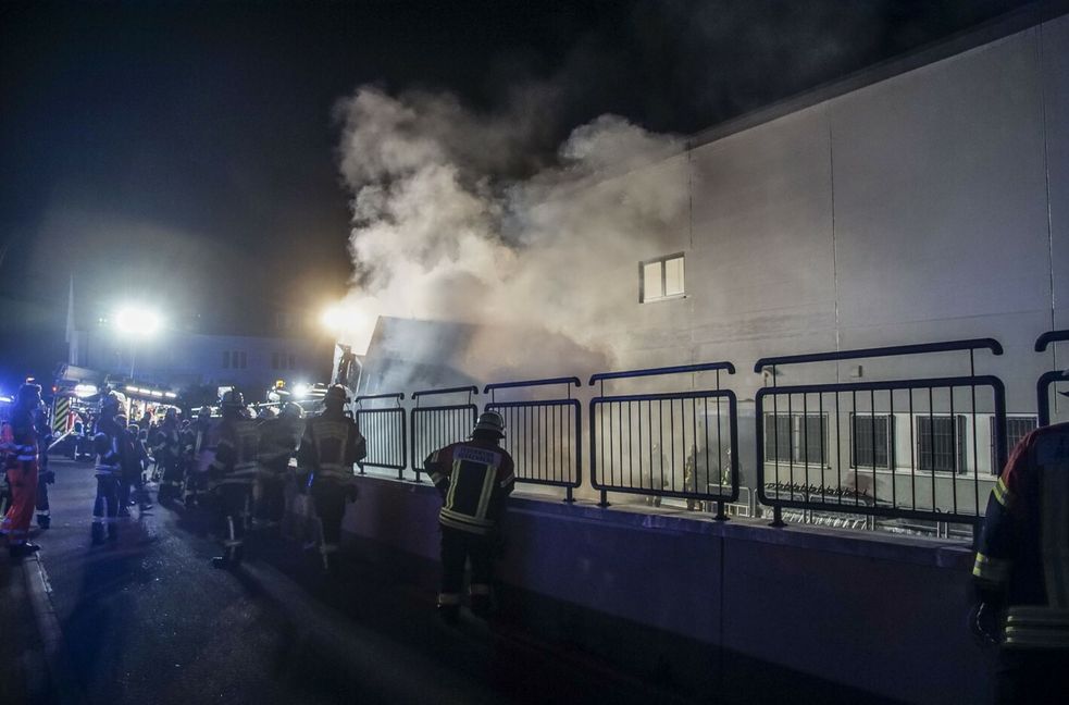 Die eingesetzten Kräfte waren für circa zwei Stunden mit den Maßnahmen vor Ort gebunden. Fotos: SDMG/Dettenmeyer
