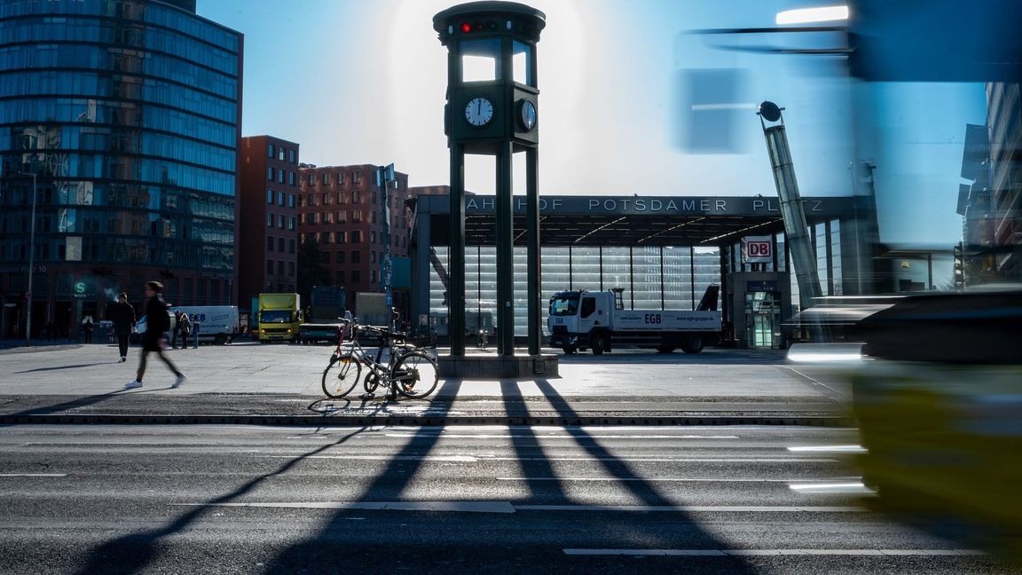 Heute steht am Potsdamer Platz eine Nachbildung des Ampelturms. (Archivbild)
