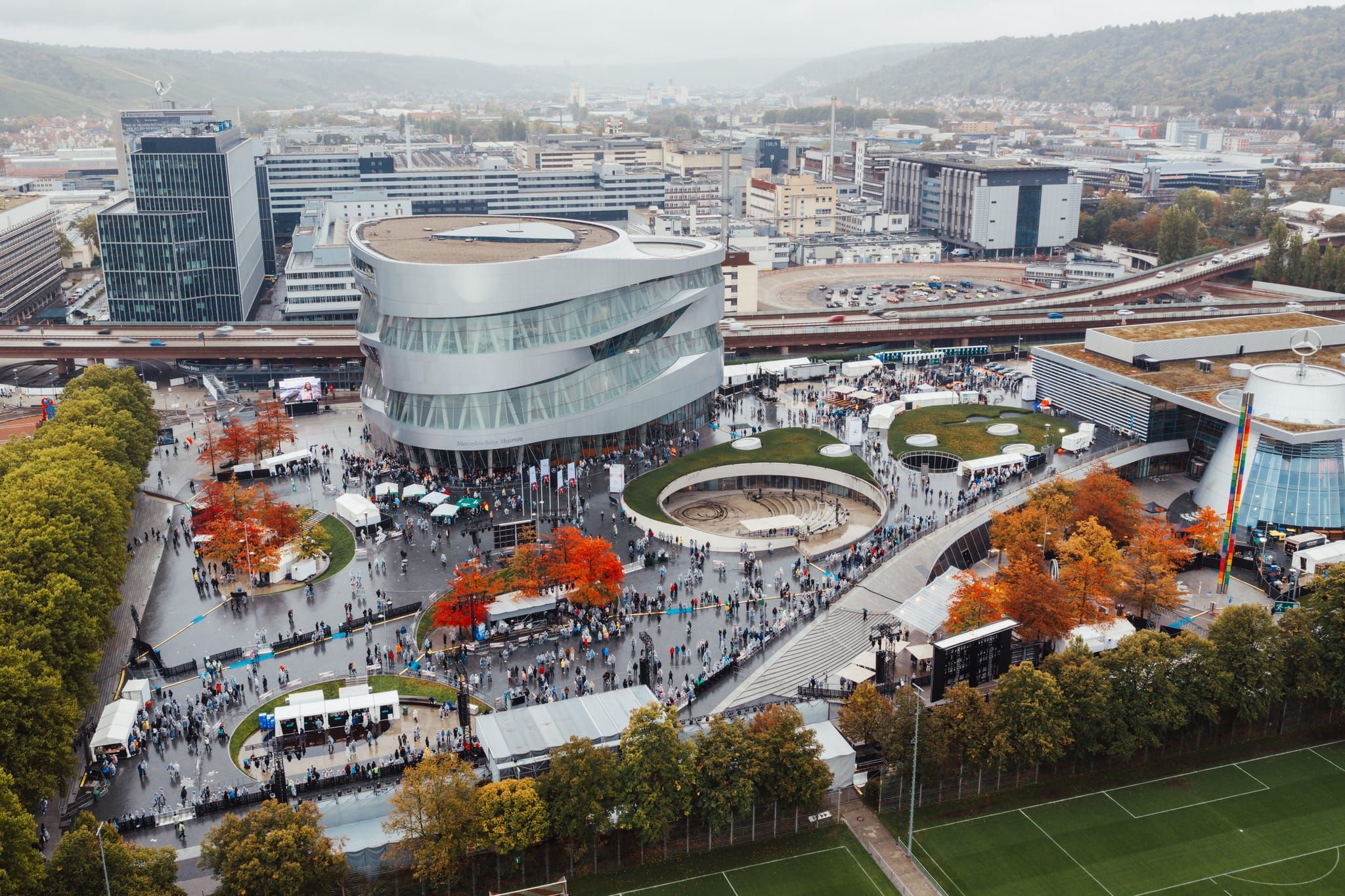 Impressionen vom „The 140 Festival“ am Mercedes-Benz-Museum in Stuttgart.