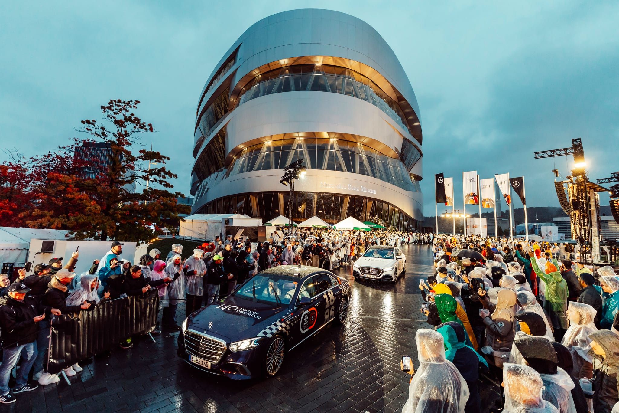 Impressionen vom „The 140 Festival“ am Mercedes-Benz-Museum in Stuttgart.