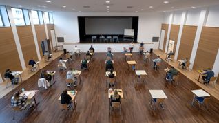 Für die Fünft- und Sechstklässler, die nächste Woche ins neue G9 starten, ist die Abitur-Prüfung noch ziemlich  weit weg.