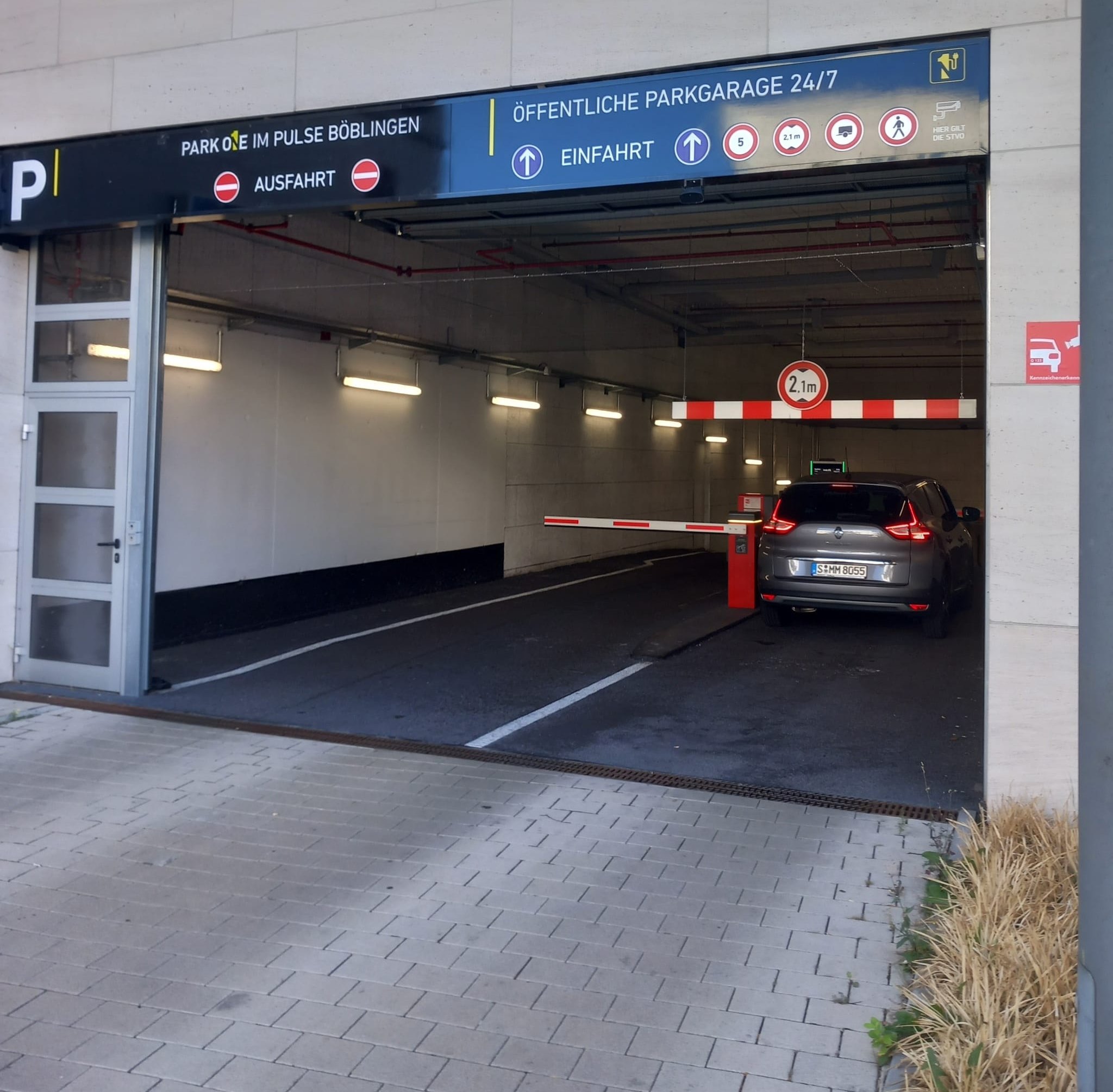 Insgesamt 350 Stellplätze gibt es in der Pulse-Tiefgarage in der Wolfgang-Brumme-Allee 3 in Böblingen. 250 Parkplätze sind öffentlich zugänglich.