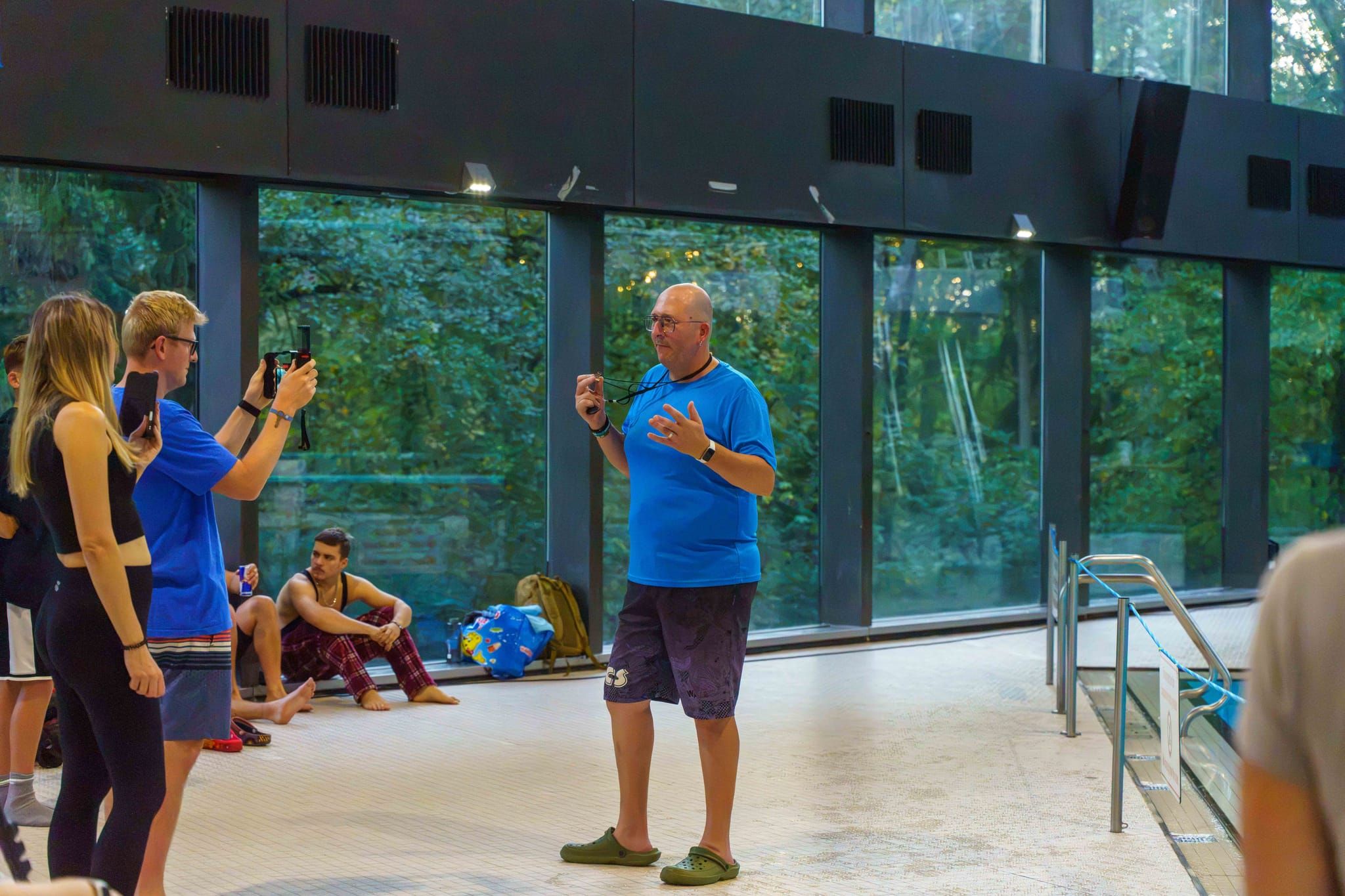 Splashdiving im Sindelfinger Hallenbad.