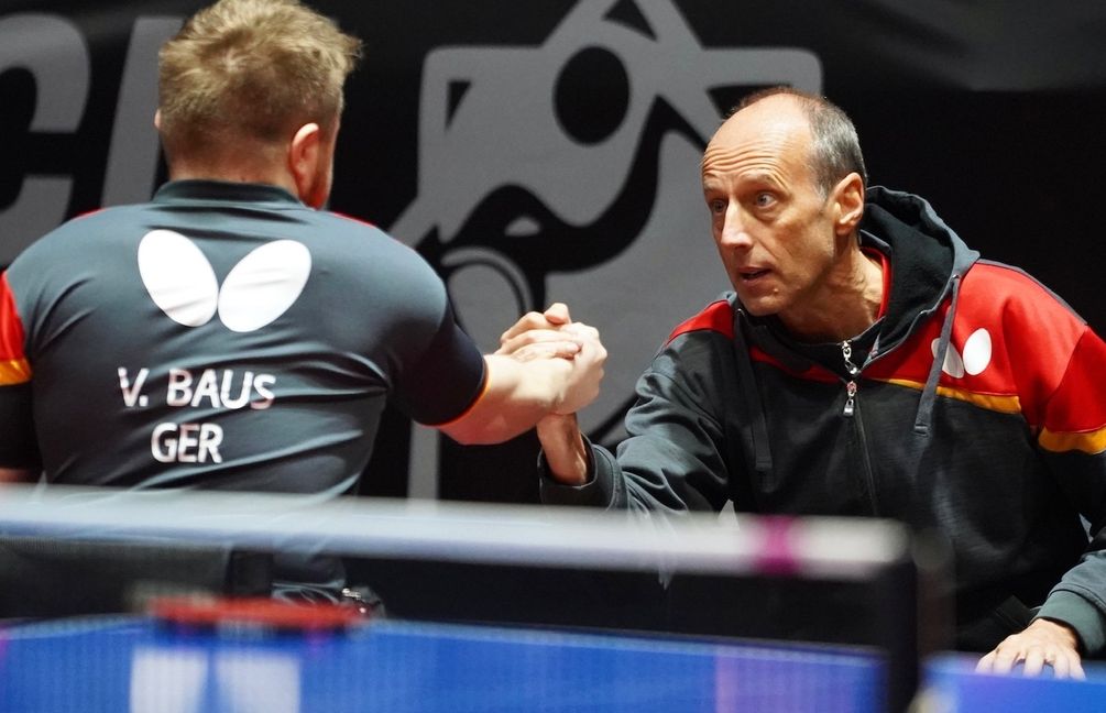 Volker Ziegler (rechts) mit Valentin Baus, amtierender Paralympicssieger, Weltmeister und Weltranglistenerster.        Bild: Holzapfel