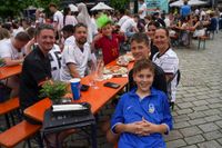 Tolle Stimmung beim Public Viewing auf dem Sindelfinger Wettbachplatz