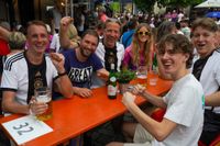Tolle Stimmung beim Public Viewing auf dem Sindelfinger Wettbachplatz