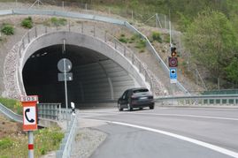 Im Darmsheimer Tunnel gibt es nur in einer Richtung freie Fahrt. Bild: z