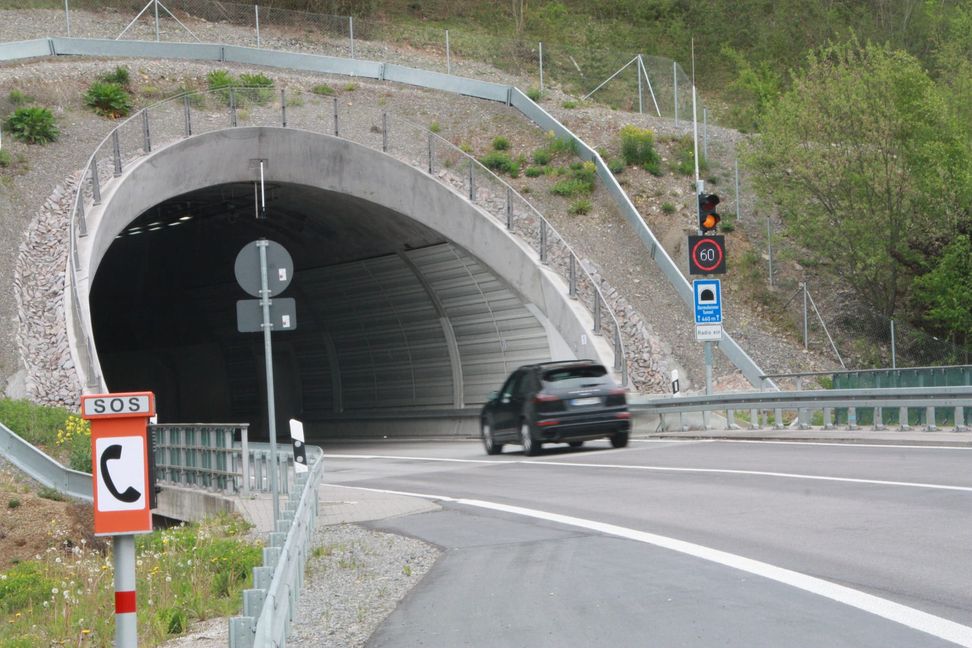 Im Darmsheimer Tunnel gibt es nur in einer Richtung freie Fahrt. Bild: z