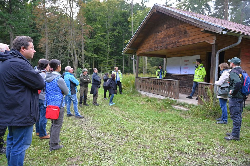 Die alte Pflanzschulhütte soll zu einer Geschäftsstelle des Waldes ausgebaut werden. Bild: Reichert