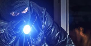 Die Polizei sucht Zeugen.