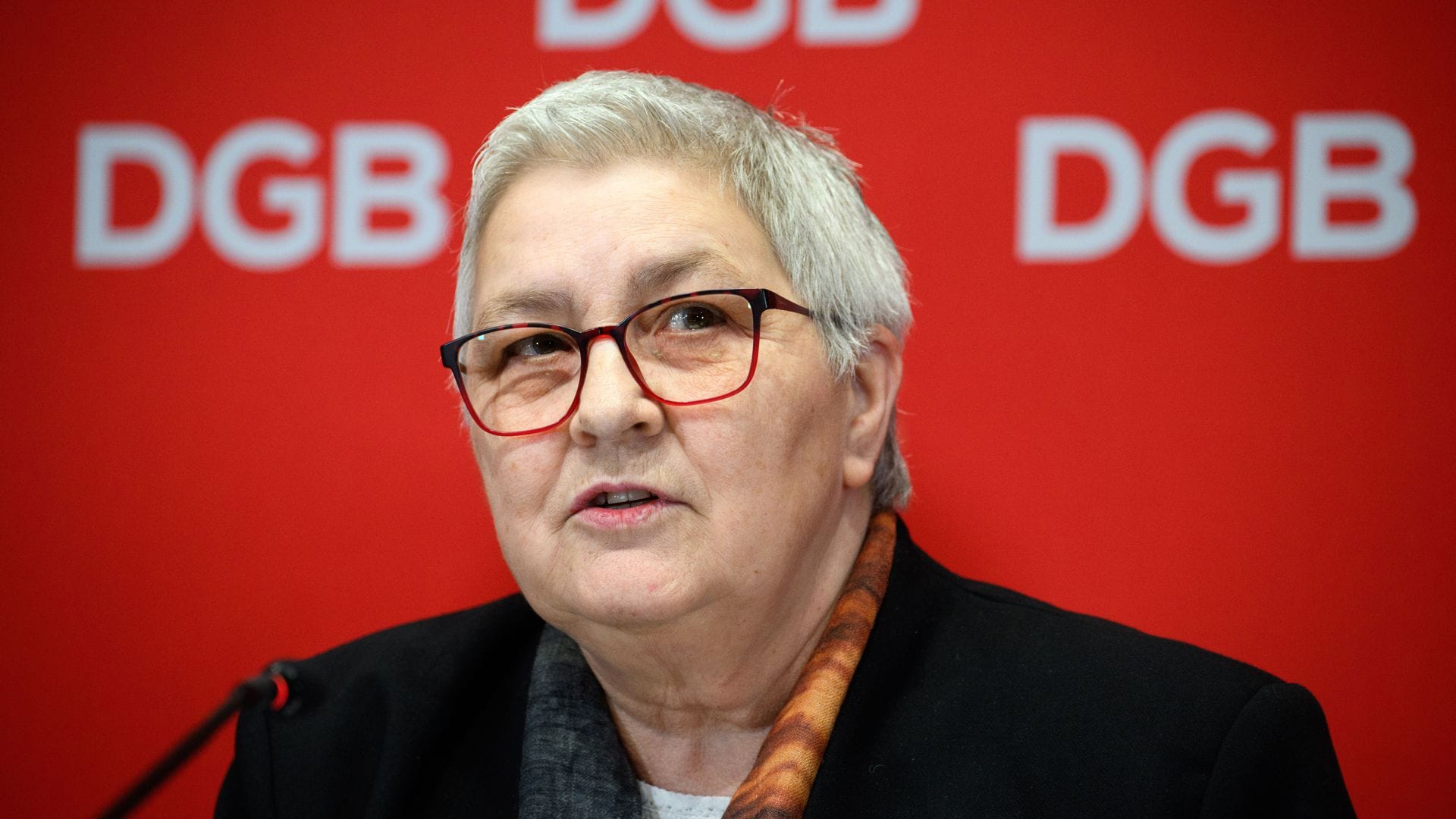 Elke Hannack, Mitglied im Geschäftsführenden Bundesvorstand des Deutschen Gewerkschaftsbundes (DGB). Der DGB kritisiert  Pläne der Regierung zur Flexibilisierung der Arbeitszeit (Archivfoto).