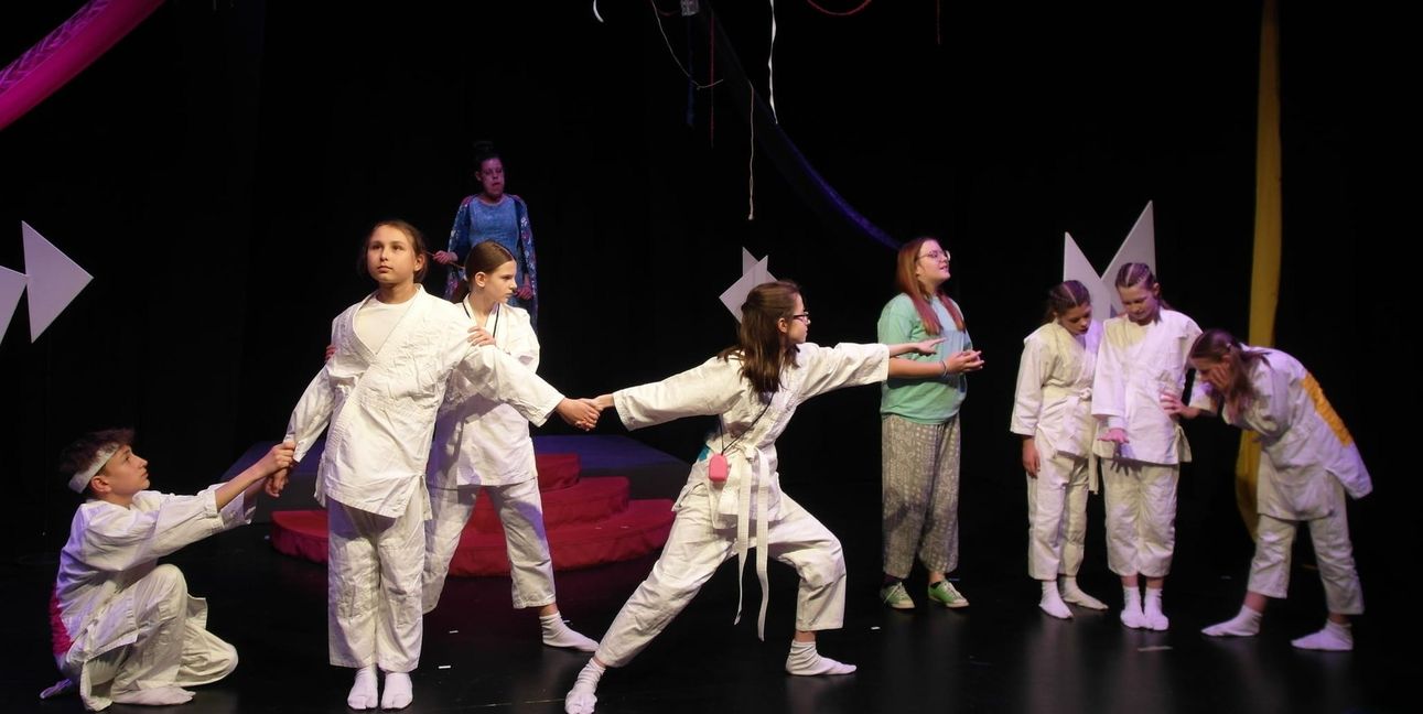 Der Theaterteenclub der Böblinger Kunstschule präsentiert das Stück „Hero by Heart“ noch bis zum 28. Mai.