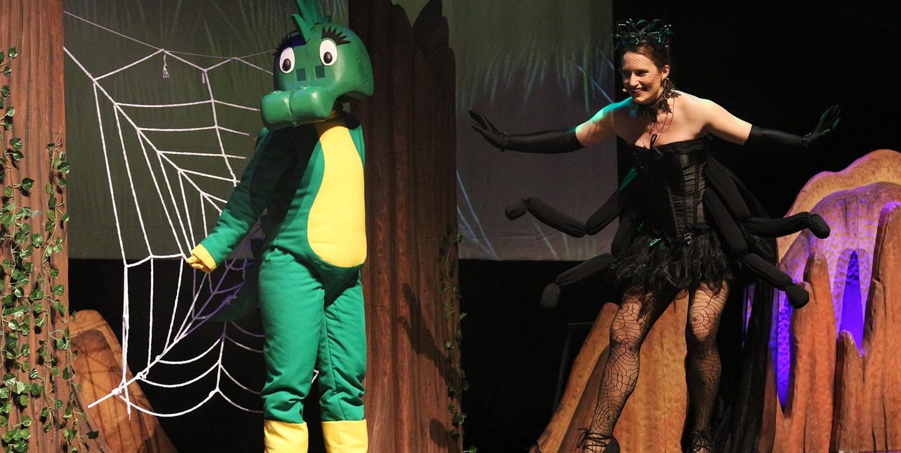 Der kleine Drache Tabaluga muss neue Abenteuer bestehen.