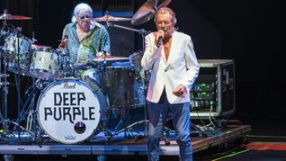 Mit Deep Purple steht Sänger Ian Gillan (mit Schlagzeuger Ian Paice) immer noch regelmäßig auf der Bühne. (Archivfoto)