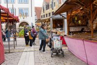 Buntes Treiben beim Böblinger Mittelaltermarkt auf dem Schlossberg.