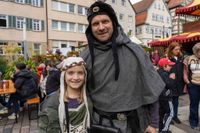 Buntes Treiben beim Böblinger Mittelaltermarkt auf dem Schlossberg.