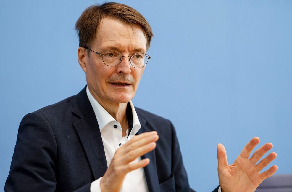 Erneut warnte Bundesgesundheitsminister Karl Lauterbach am Mittwoch vor einer möglichen Herbst- und Winterwelle der Pandemie.