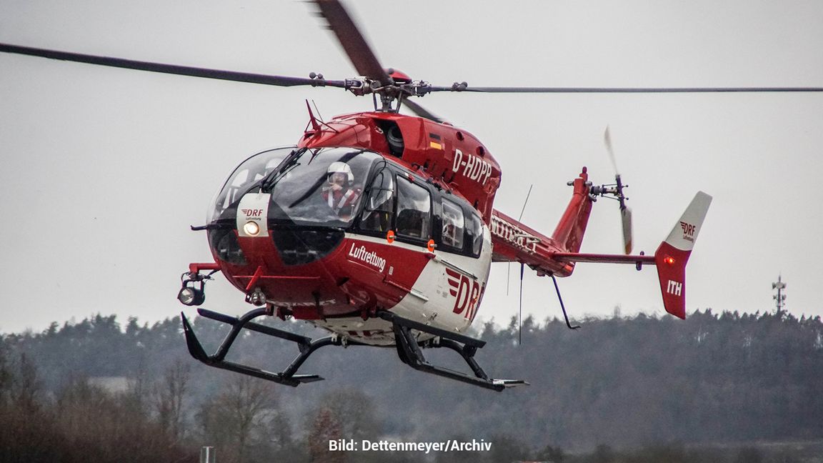 Landrat Roland Bernhard fordert, dass der Rettungshubschrauber "Christoph 41"  weiter in Leonberg stationiert ist. Bild: Dettenmeyer