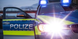 Die Polizei sucht Zeugen dieser Nötigung auf der Autobahn und der Bundesstraße.