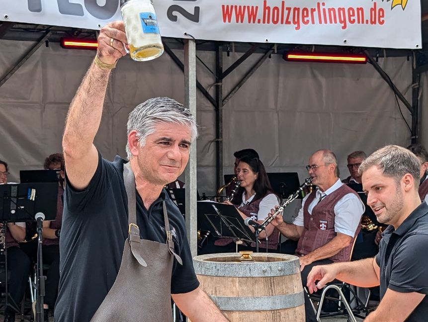 Fassanstich beim Stadtfest. Bild: z