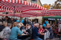 Tausende besuchten bei spätsommerlichem Wetter den Holzgerlinger Herbst.