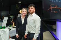 Coole Karren, nette Leute, prima Stimmung: So war die After Work Party im Kundencenter von Mercedes-Benz in Sindelfingen.