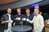 Coole Karren, nette Leute, prima Stimmung: So war die After Work Party im Kundencenter von Mercedes-Benz in Sindelfingen.