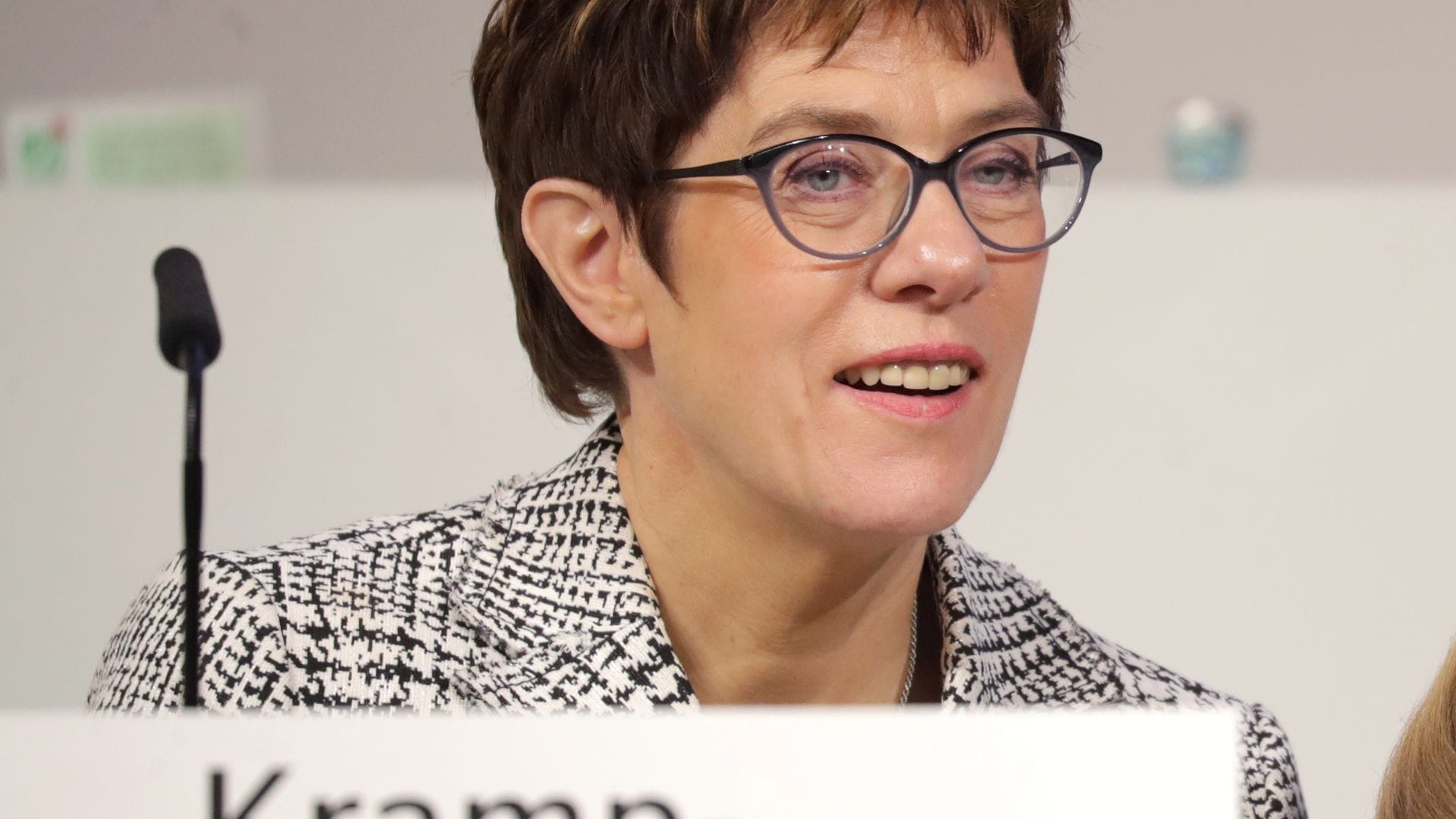 Über Doppelnamen werden in Deutschland häufig Witze gemacht (Archivbild).