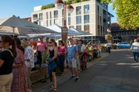 Seit fünf Jahren sorgt Salvatore Romeo mit seinem Curry Truck für Leben am grünen Platz.