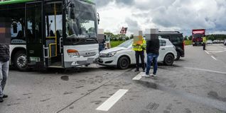 Auf der B295 gab es am Freitag einen schweren Unfall.