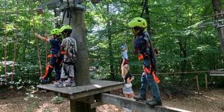 So sahen die erfolgreichen ersten Versuche der Kleinen im Kletter-Parcours aus.
