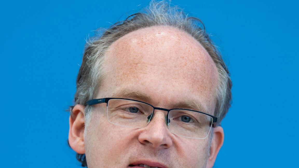 IMK-Direktor Sebastian Dullien fordert "neue Lösungen auf der Höhe der Herausforderungen". (Archivbild)