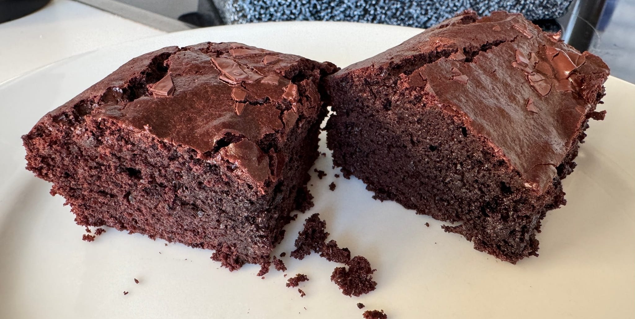 Schokoladige und saftige Schoko-Brownies.