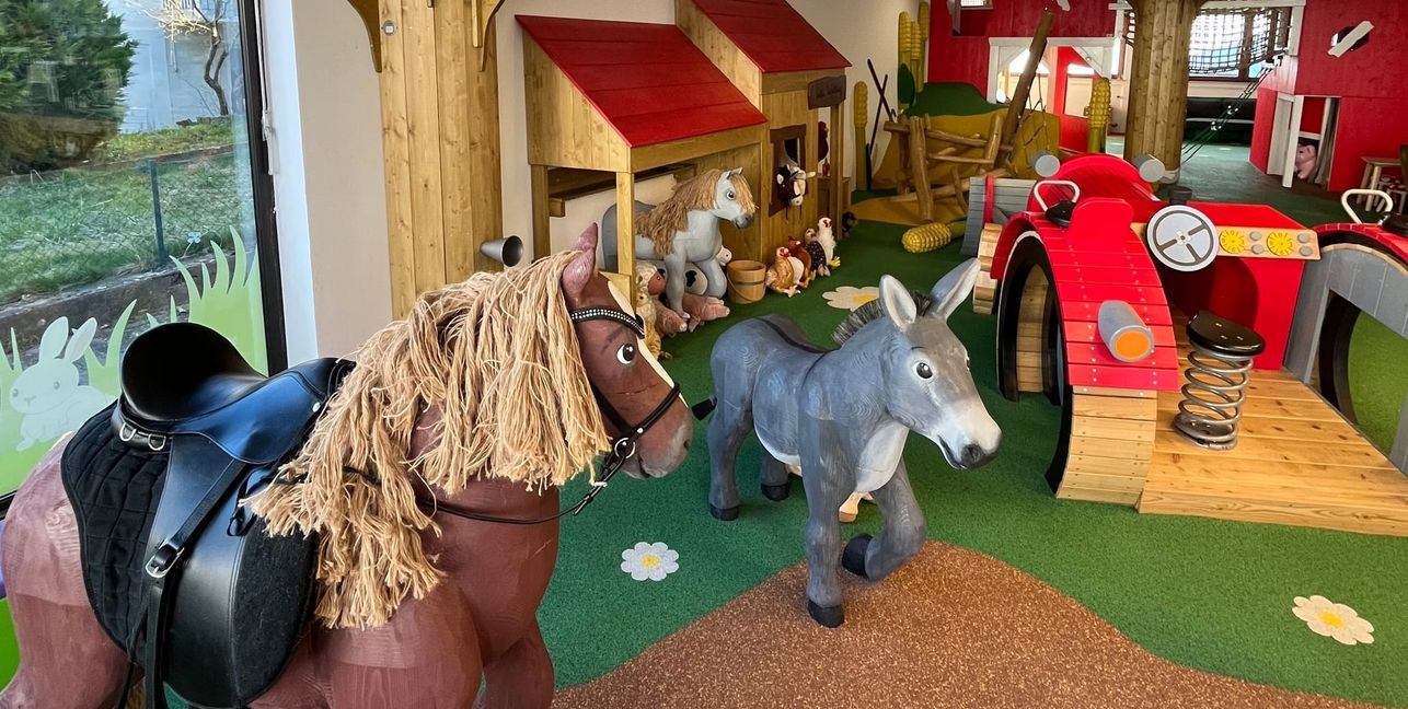 Innenansicht des Spiel Bauernhofs in Holzgerlingen.