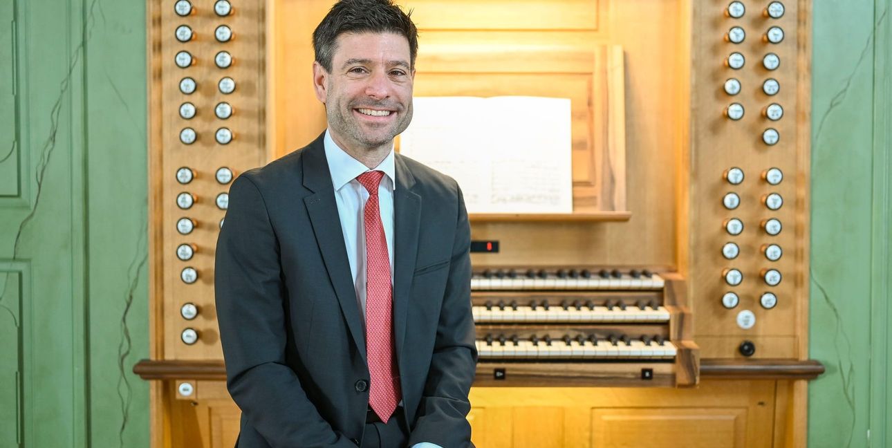 Timo Handschuh musiziert beim Weihnachtskonzert in Gärtringen.