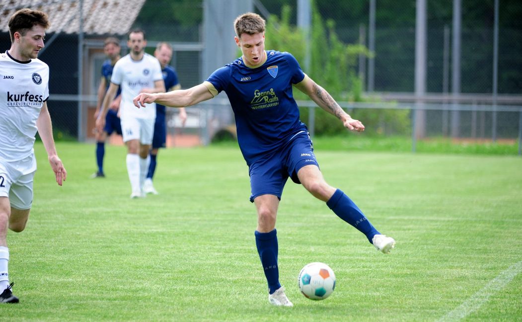 Maurice Dreher steuerte einen Treffer zum 3:3-Remis des TV Darmsheim beim FV Neuhausen bei.