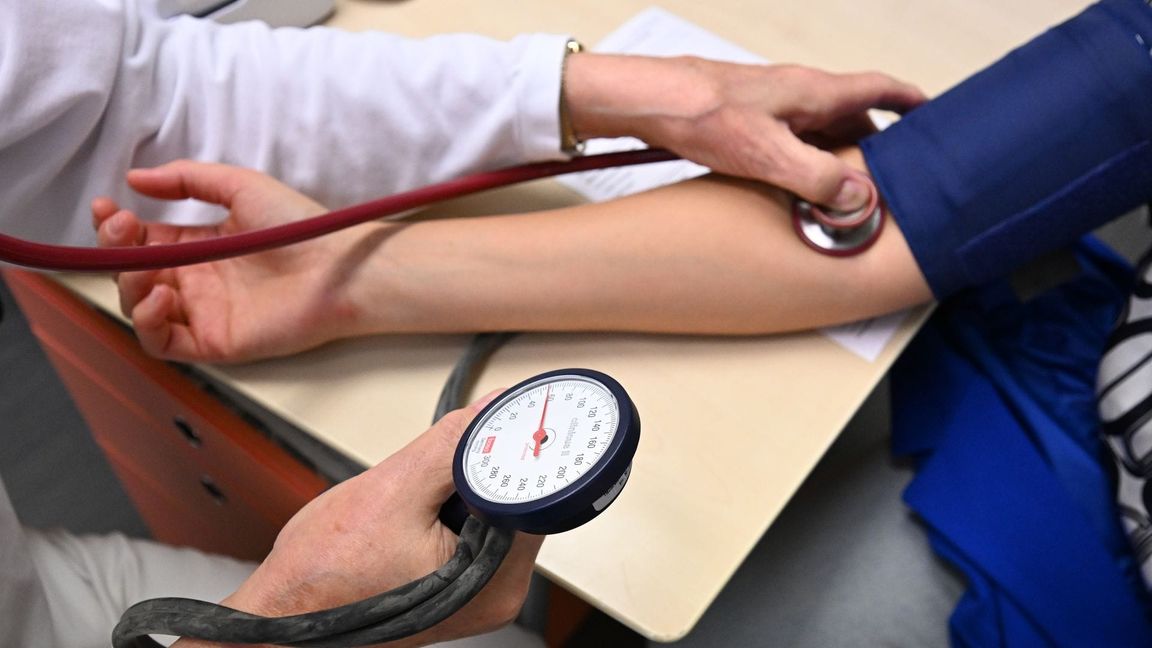 Für Termine bei Fachärzten soll eine stärkere Steuerung kommen. (Archivbild)