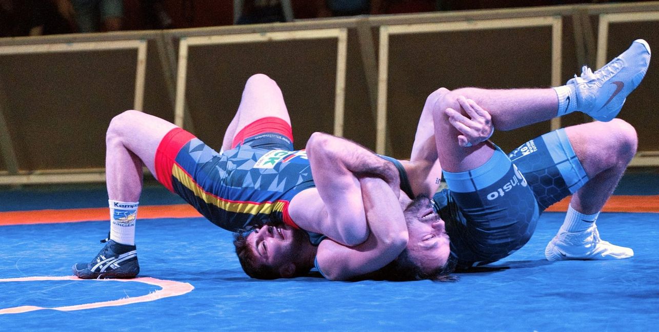 Adrian Moise (in Rot): Das war ein harter Kampf für den TSV Ehningen.