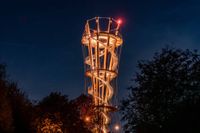 Eine Augenweide: Der beleuchtete Schönbuchturm.