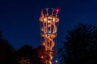 Eine Augenweide: Der beleuchtete Schönbuchturm.