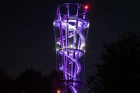 Eine Augenweide: Der beleuchtete Schönbuchturm.