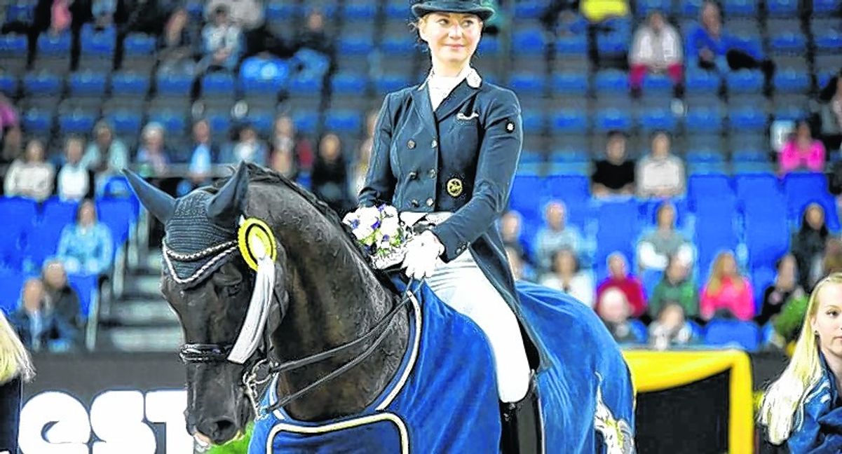 Vera Breidenbach gewinnt bei S-Dressuren in Weil der Stadt.  Bild: Häusler